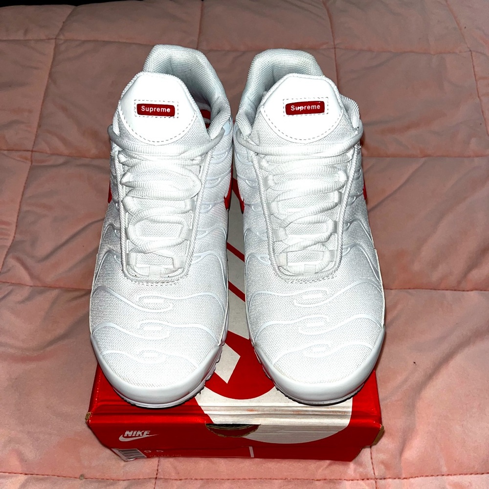 Nike Air Max Plus Supreme